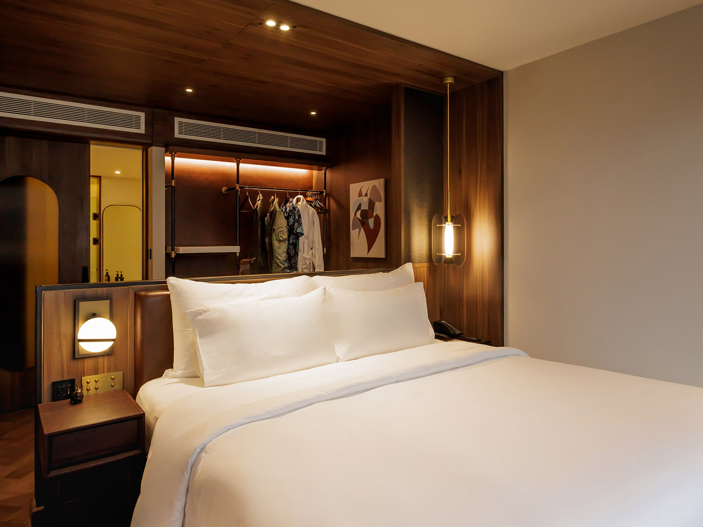 Public House Bangkok Executive Suite R V2 10