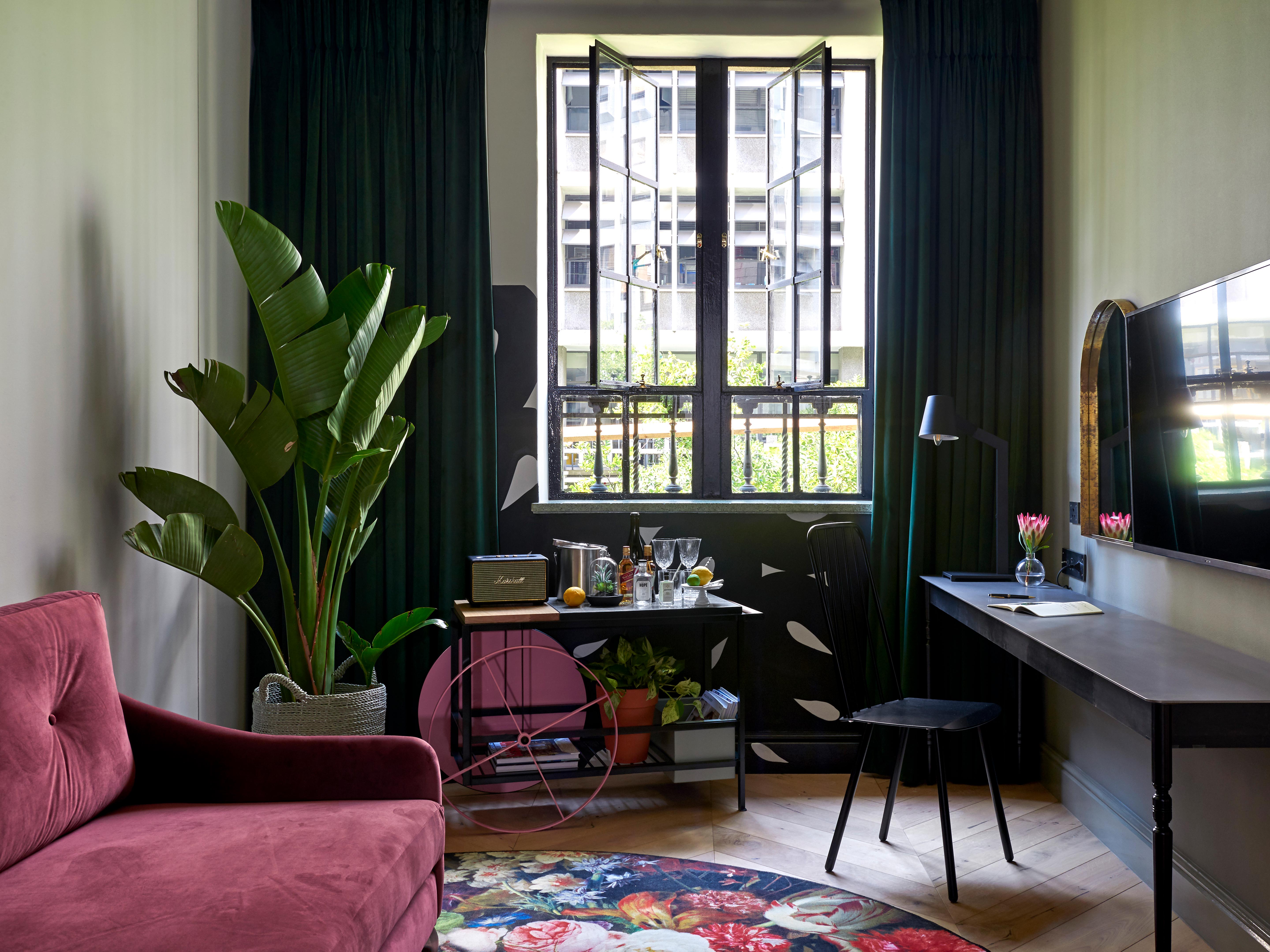 Gorgeous George Room Interior Design in Edinburg