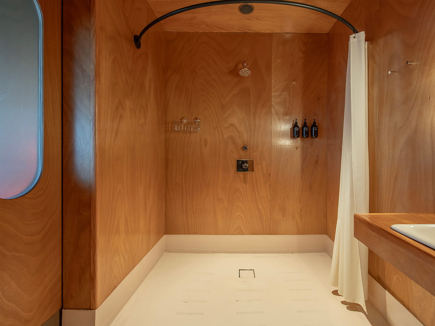 Rooms Batumi Signature King Room Sea View R 07