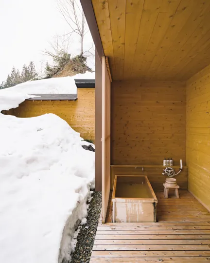 011 Satoyama Jujo Spa Pool Terrace