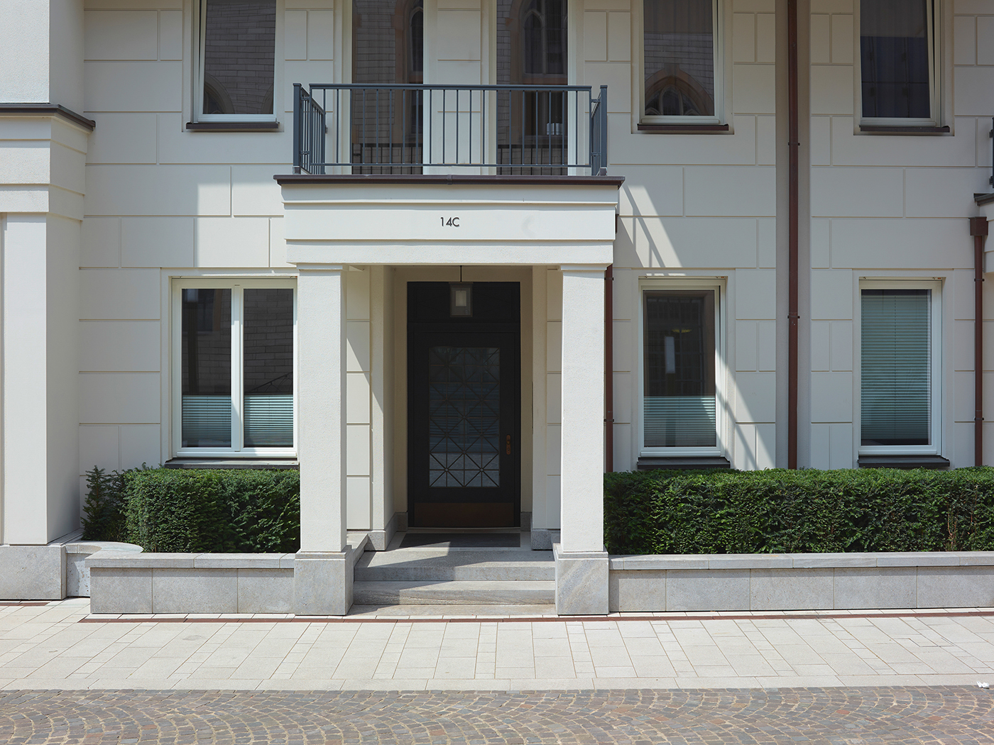 Qvest Hotel Townhouse Junior Suite R 04