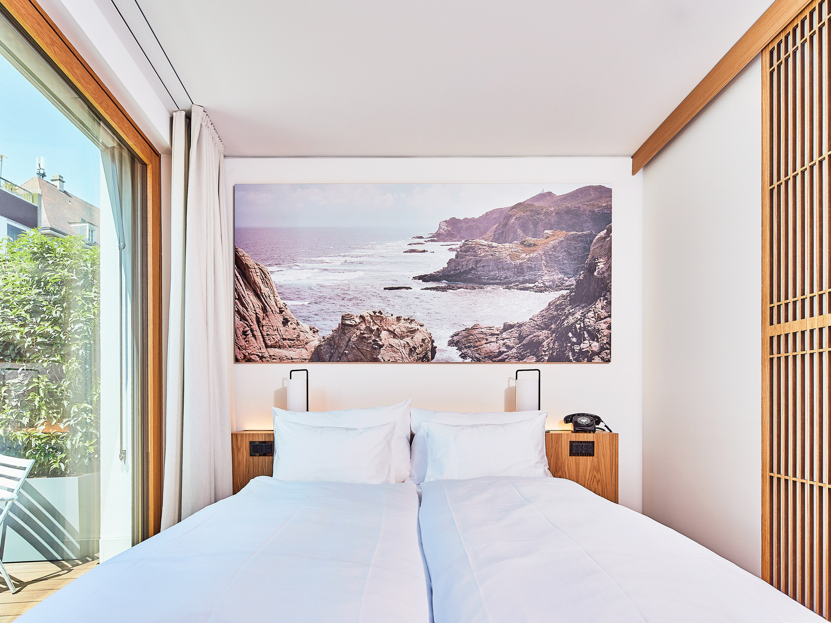 Art House Basel Upper Queen Room With Terrace R 02