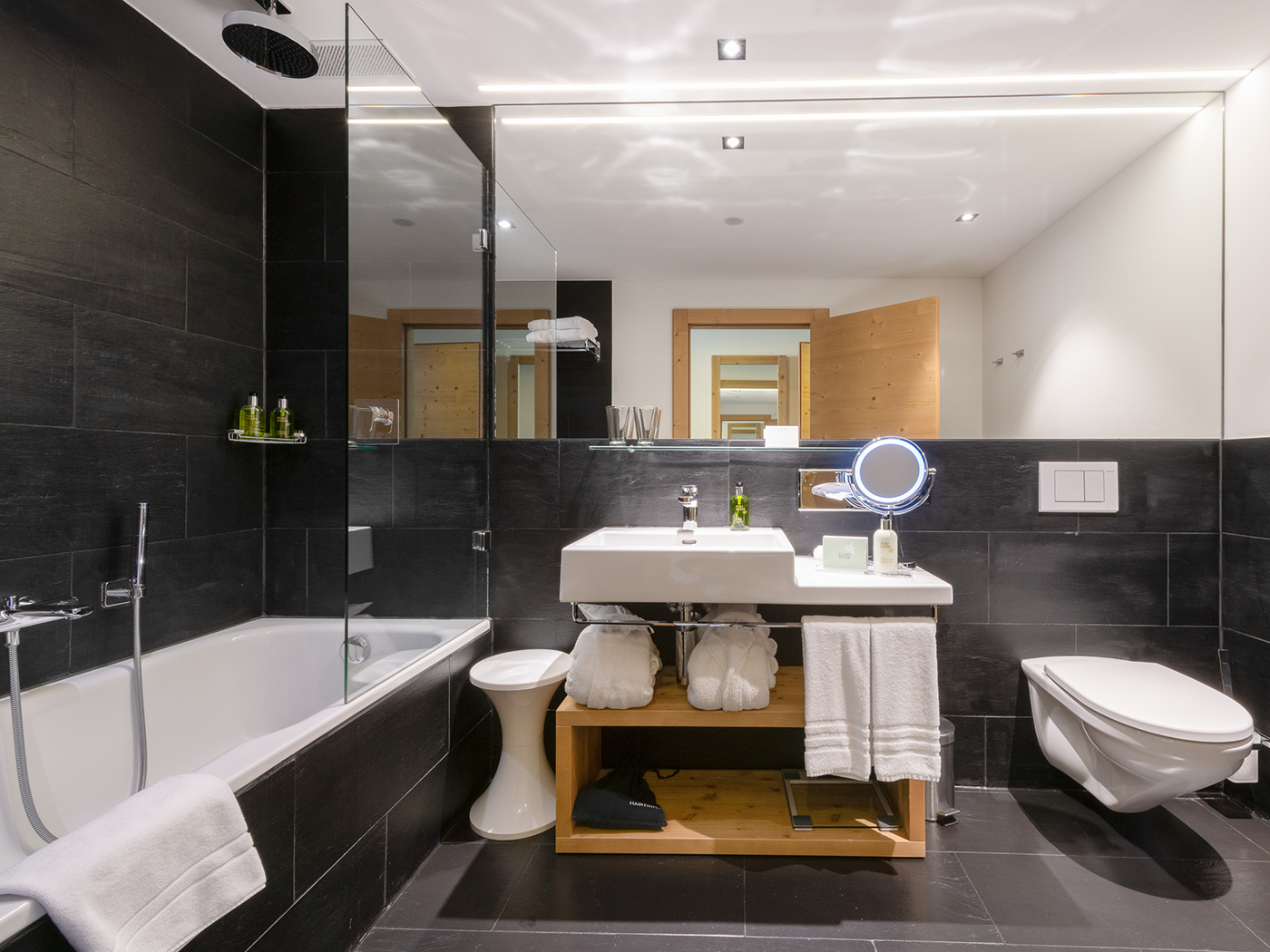 Nira Alpina Garden Room R Winter 05