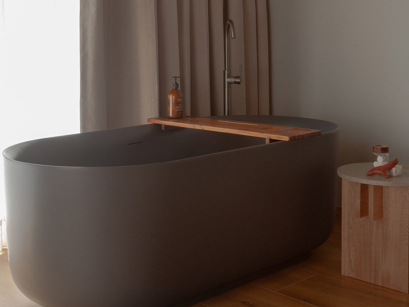 Wake Medellin Oasis Suite R 09