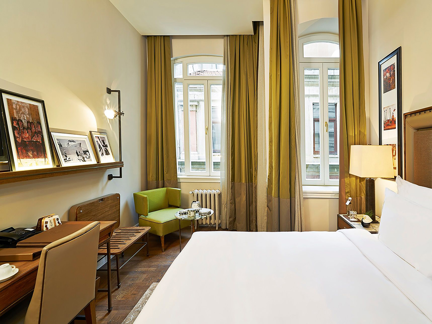 Bank Hotel Istanbul Classic King Room R 01