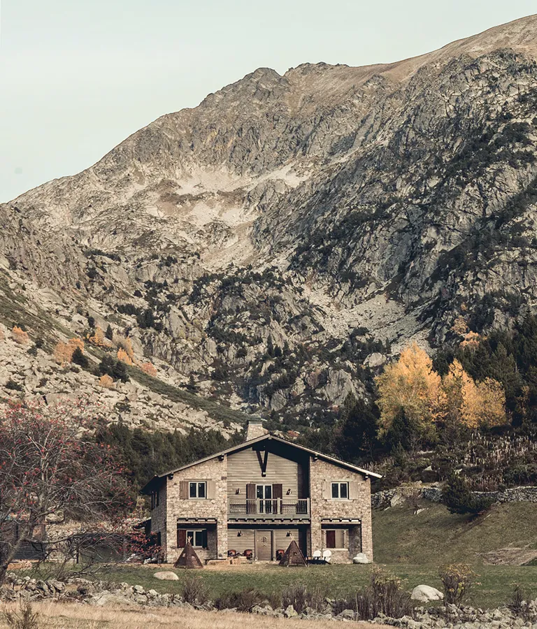 L Ovella Negra Exterior Mountain View K 01 X2