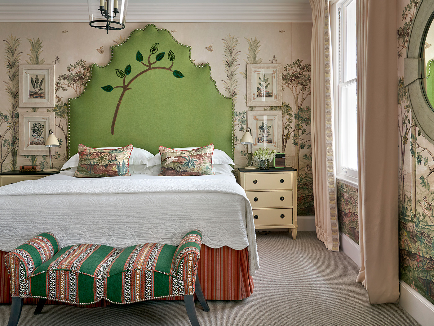 Haymarket Two Bedroom Suffolk Suite R 02