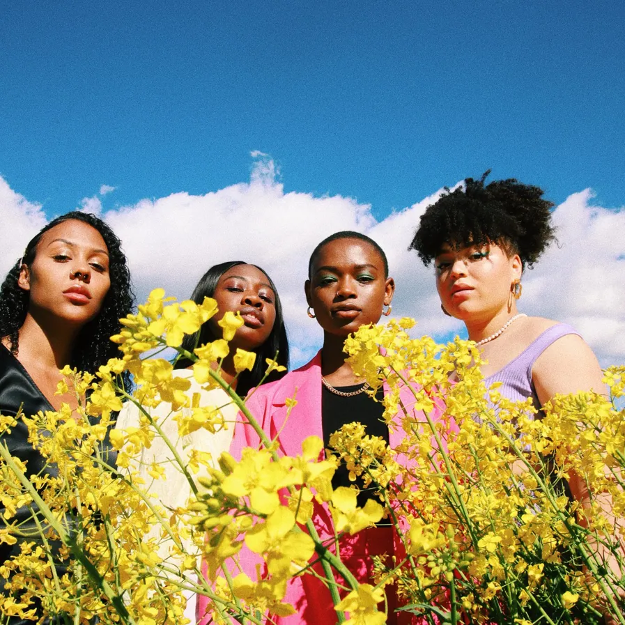 001 The Art Of Being A Woman