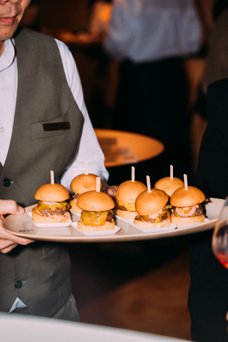 DH SALES24 S Singapore TP 10