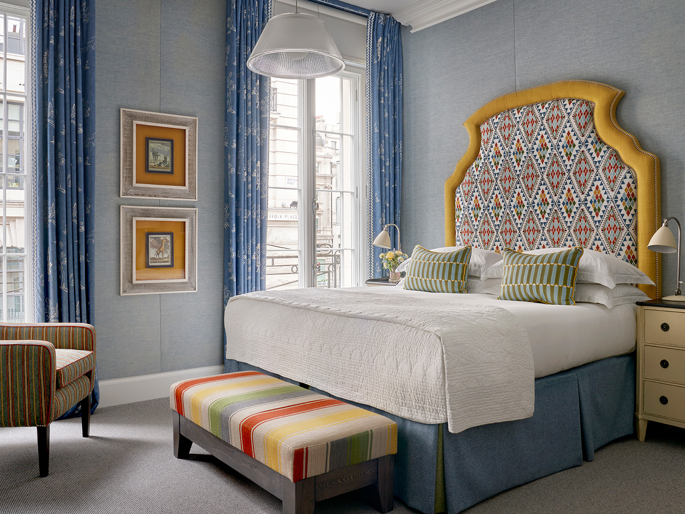 Haymarket Deluxe Room R 01