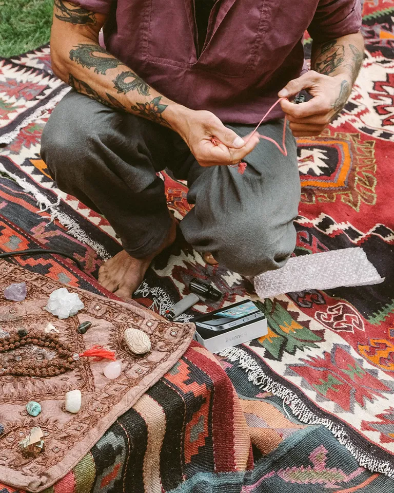 5Dfb9605d19f9605d759a9db 03 Further Kazbegi Sascha Right