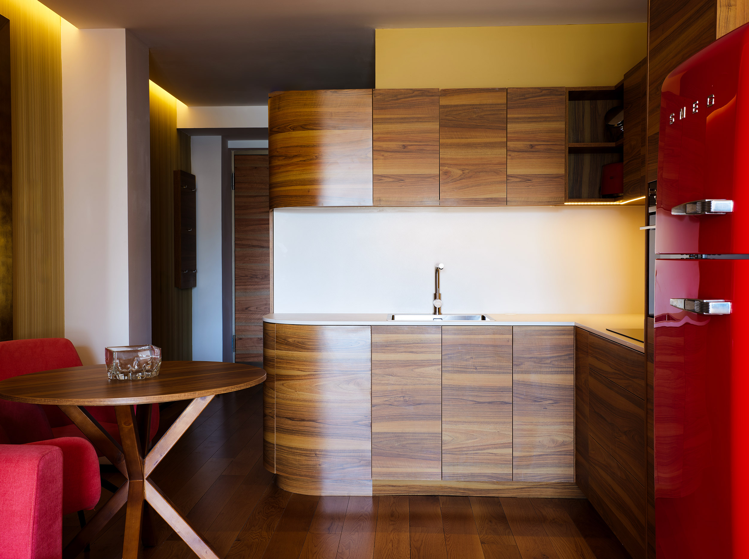 G 12 Bohemia Suites And Spa