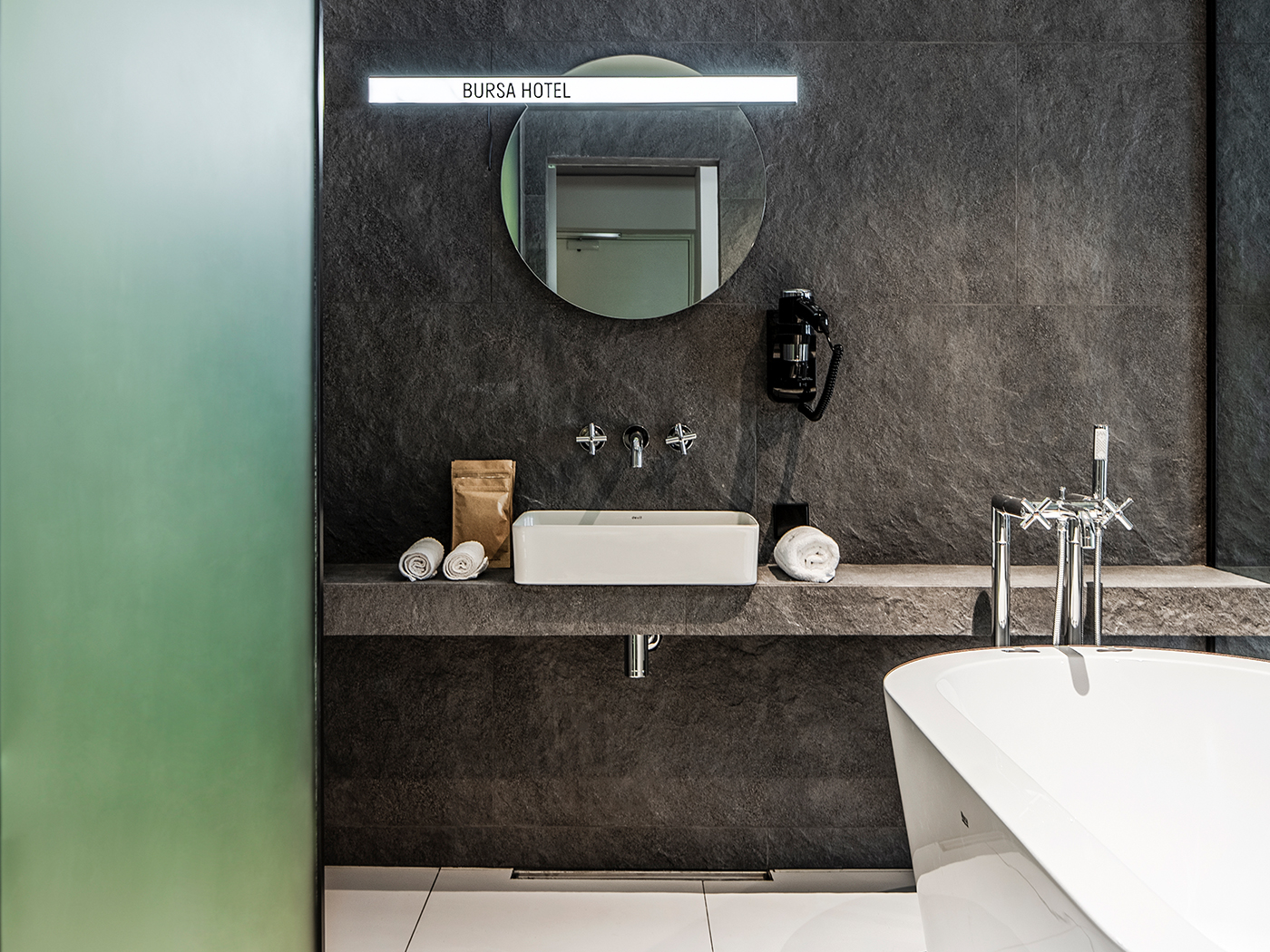 Bursa Wonderful Room With Tub R 07