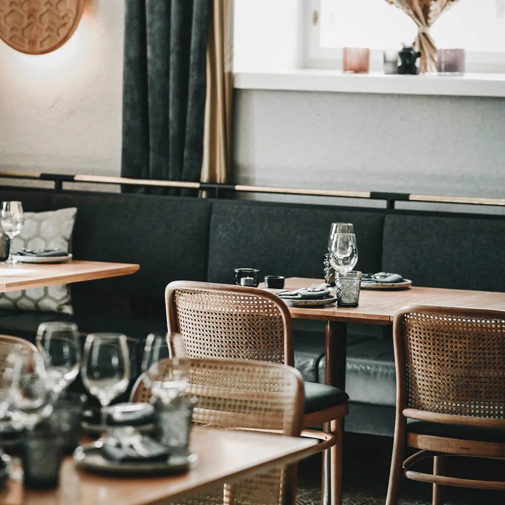 Hotel St George Theme Box Food And Drink 01