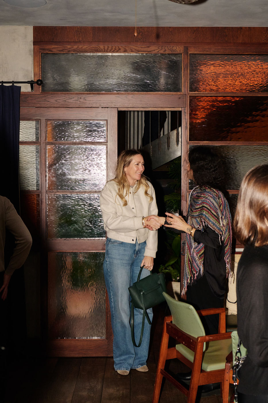 DH24 AEW London Travelpro 07