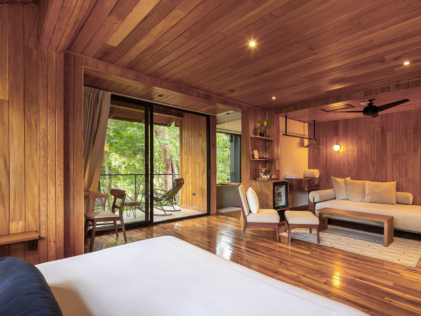 Hotel Belmar Cloud Forest Studio Connecting R 04