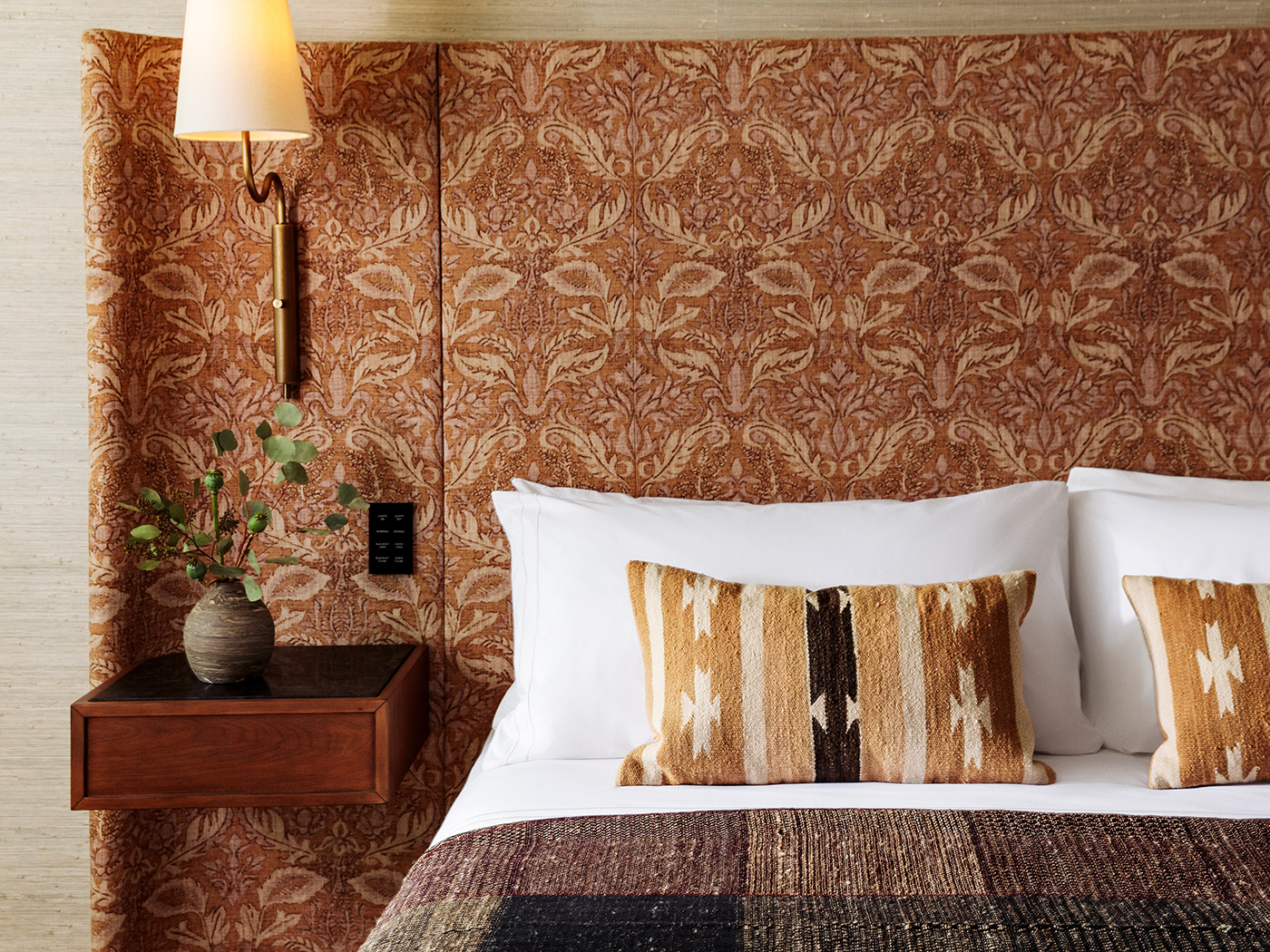 Austin Proper Hotel King Room V3 R 01