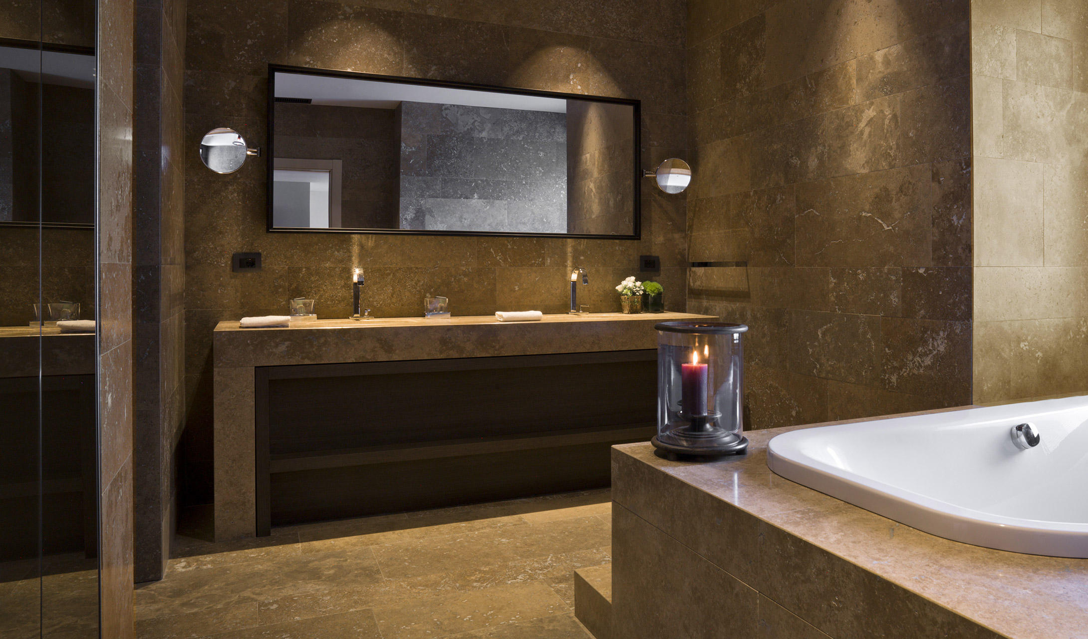 G 27 Filario Hotel And Residences