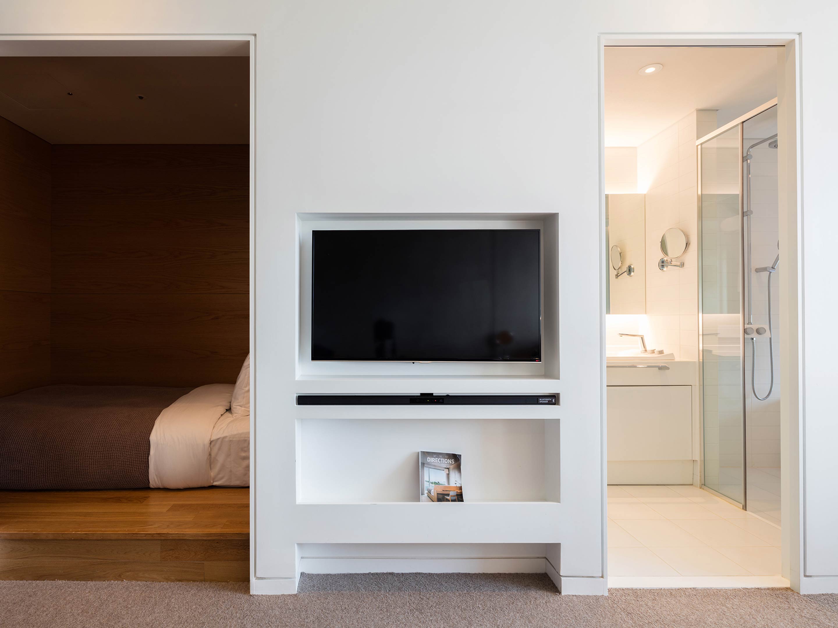 Deluxe Room Seaside or Mountain View, Nest Hotel