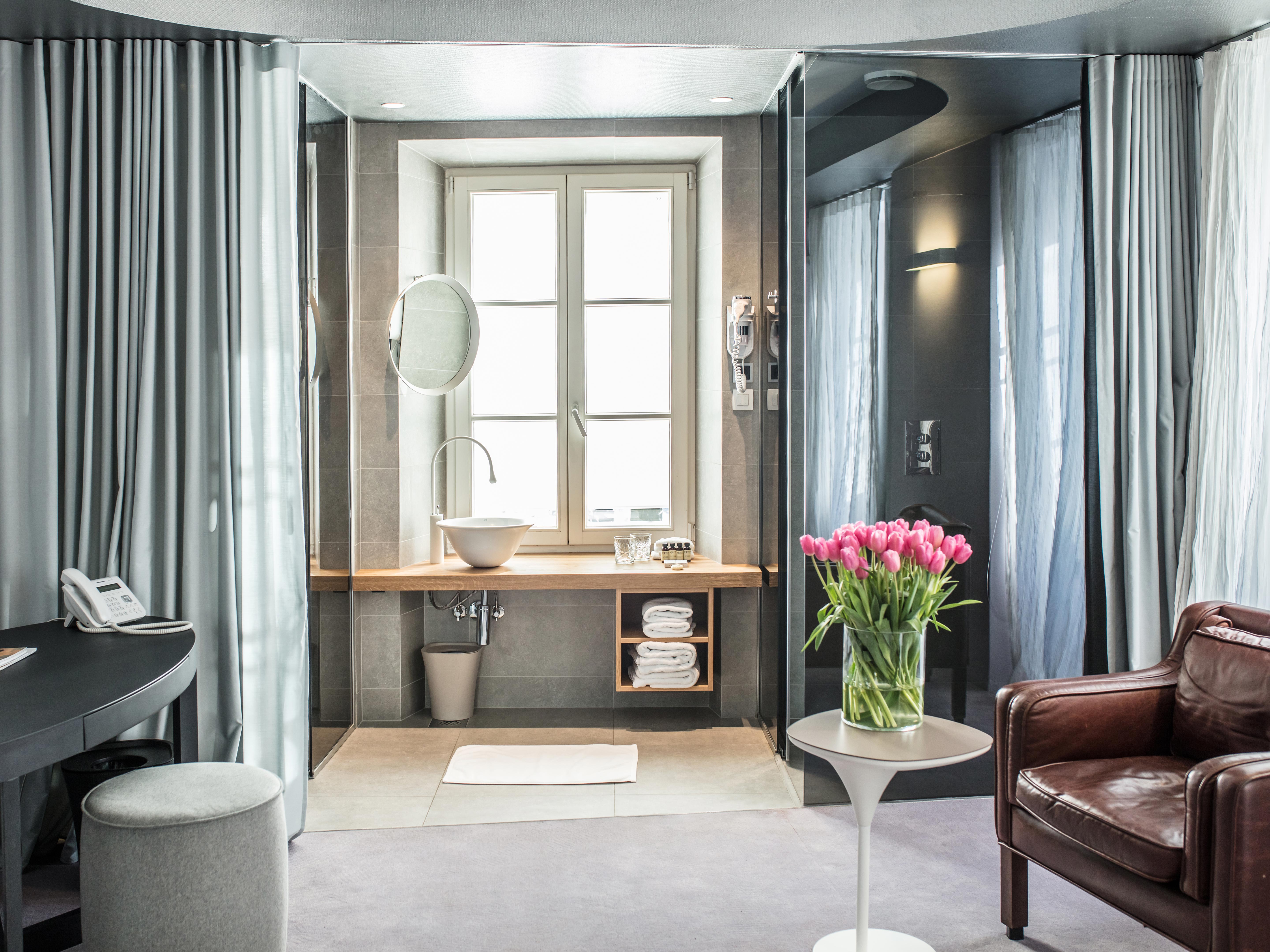 River Front, Vander Urbani Resort