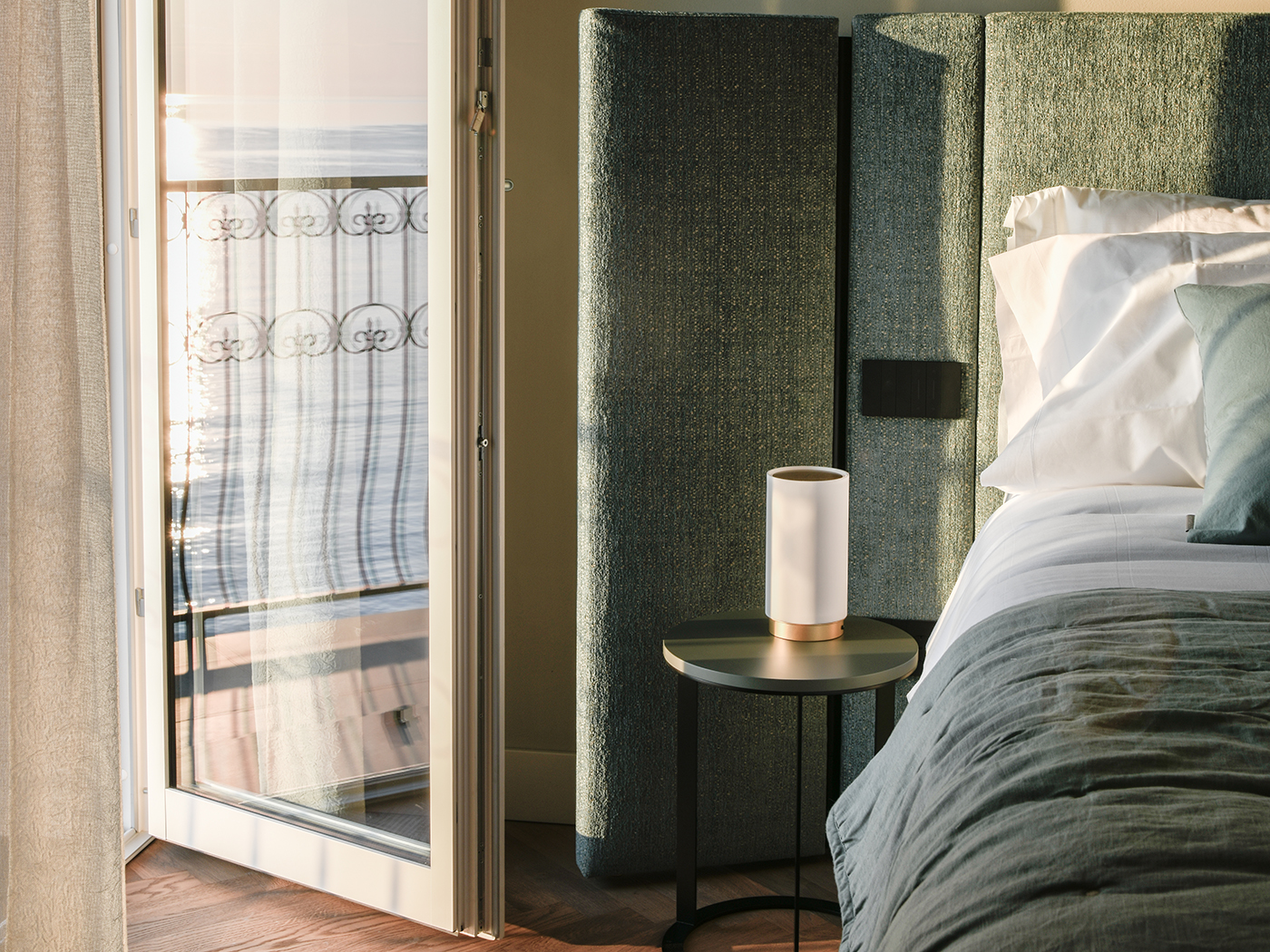 Hotel Windsor Deluxe Room V2 R 02