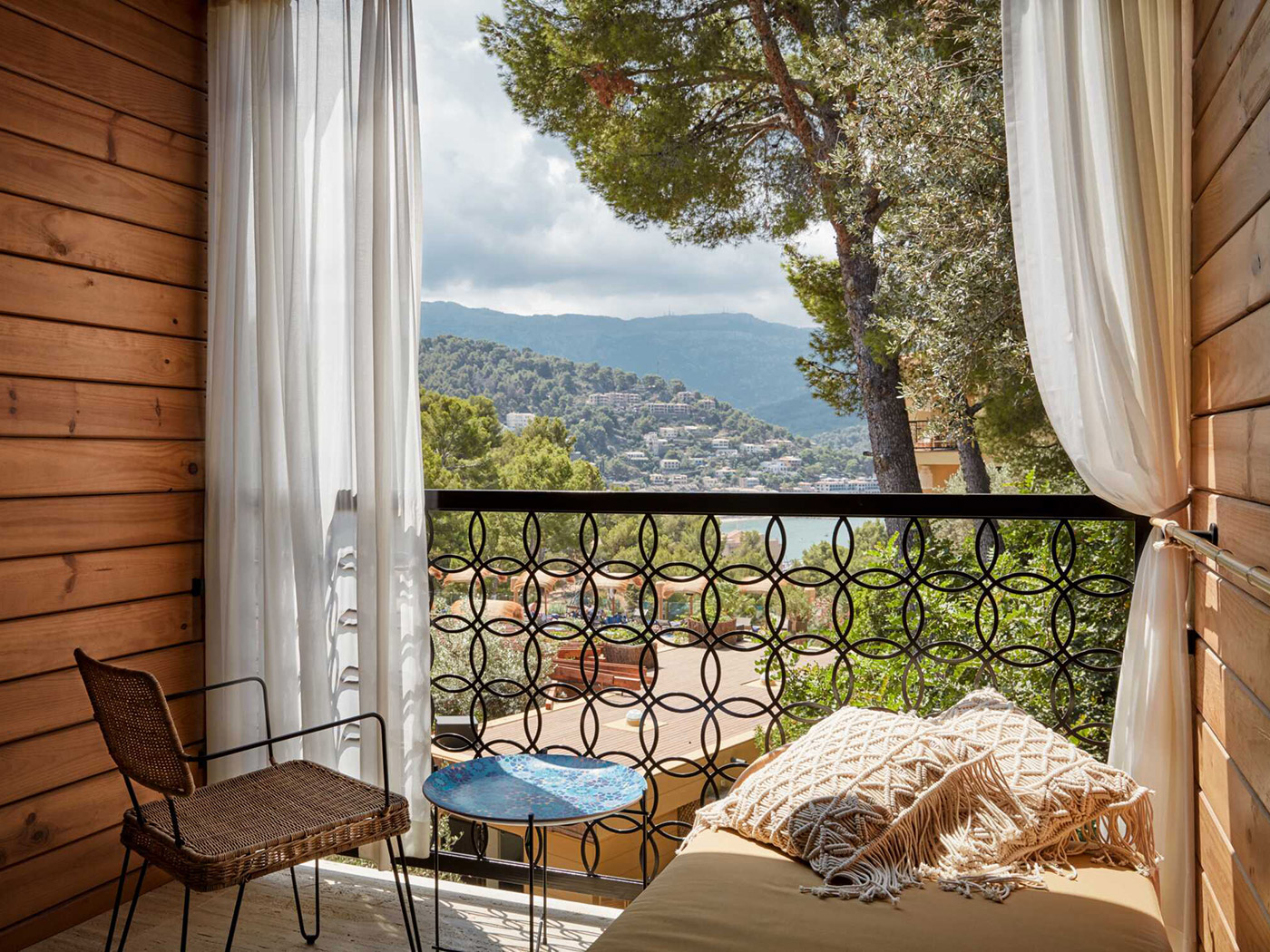 Bikini Island Bayside Suite R 01