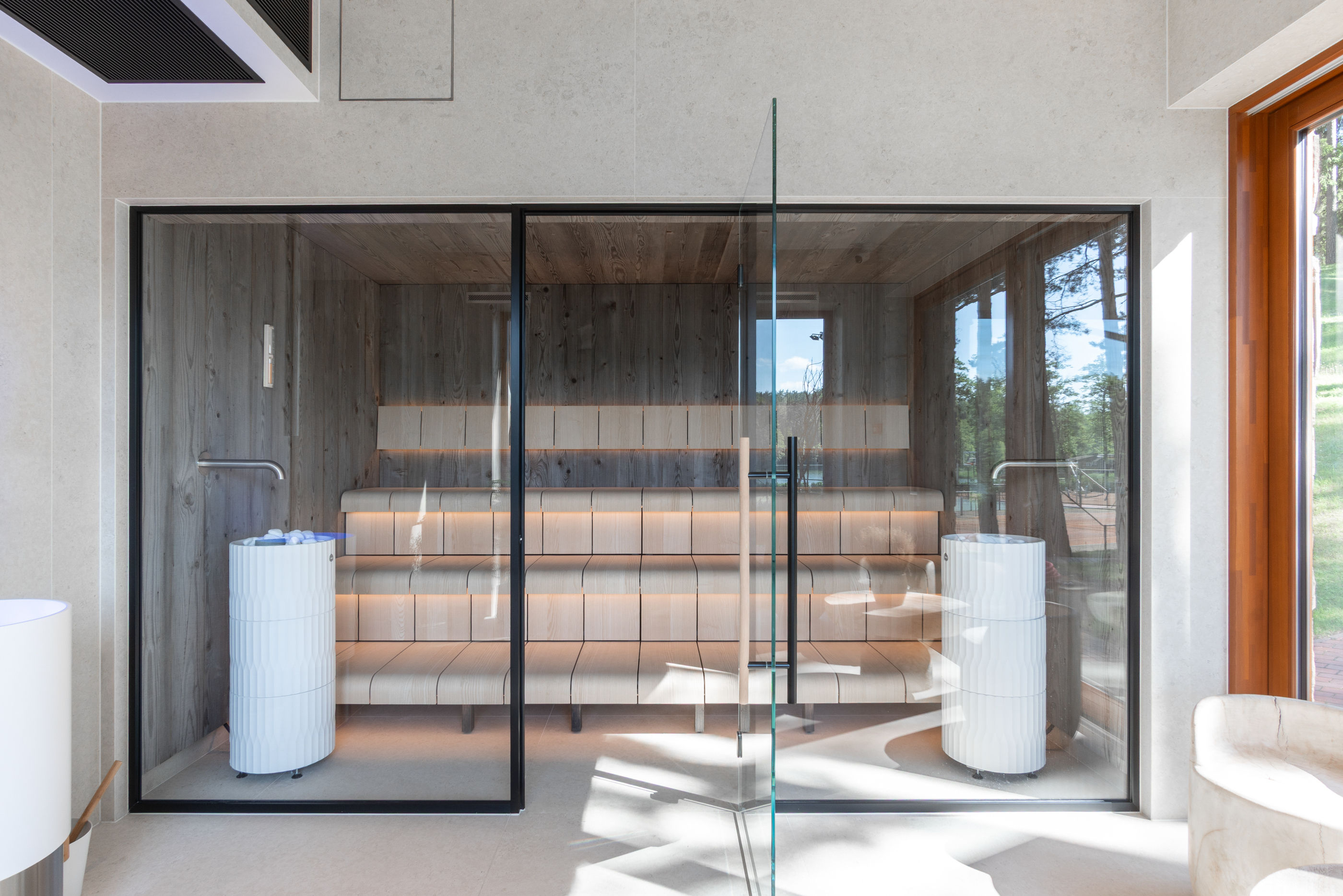 G 28 Esperanza Lake Resort