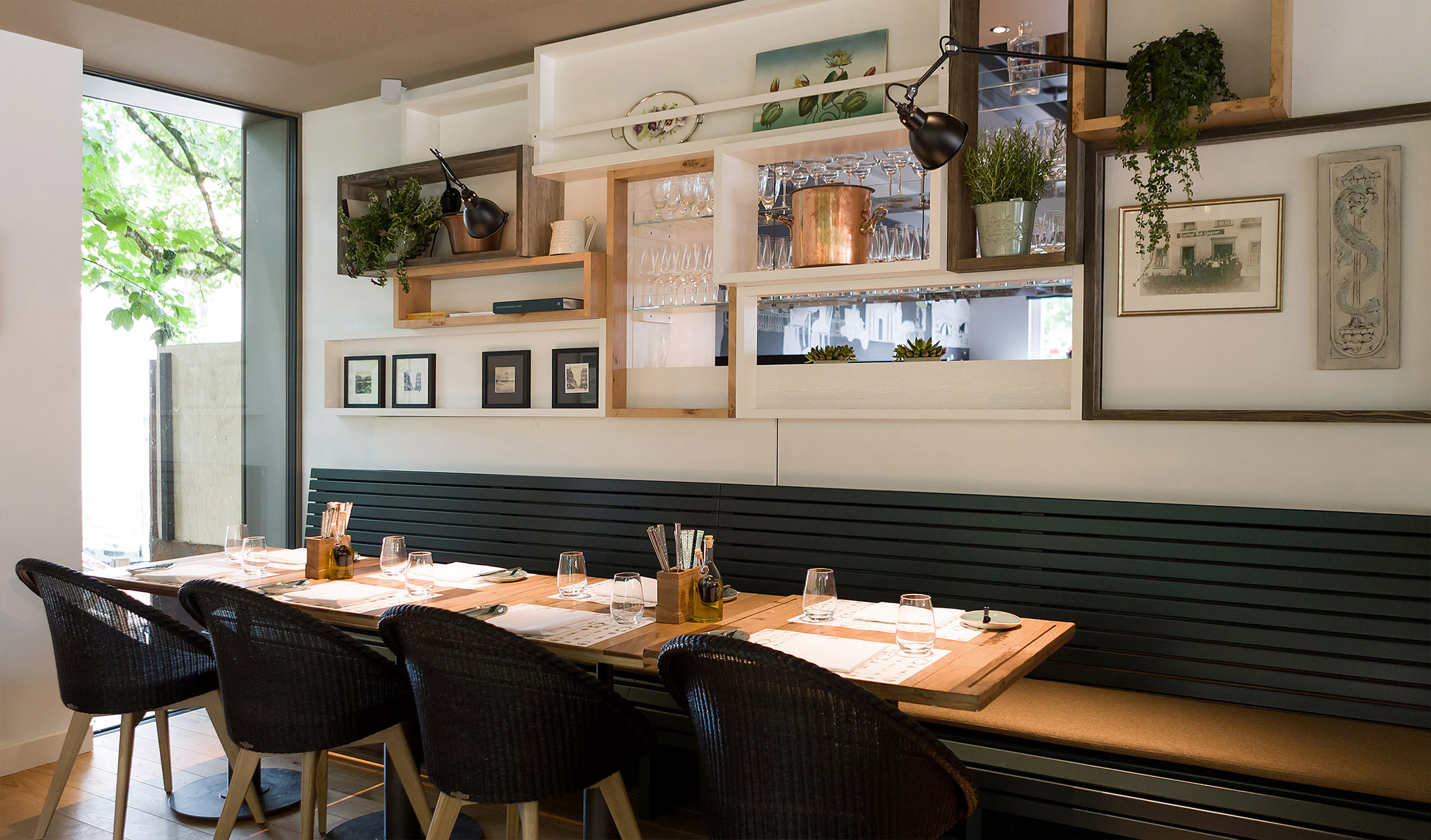 G 15 La Maison Hotel