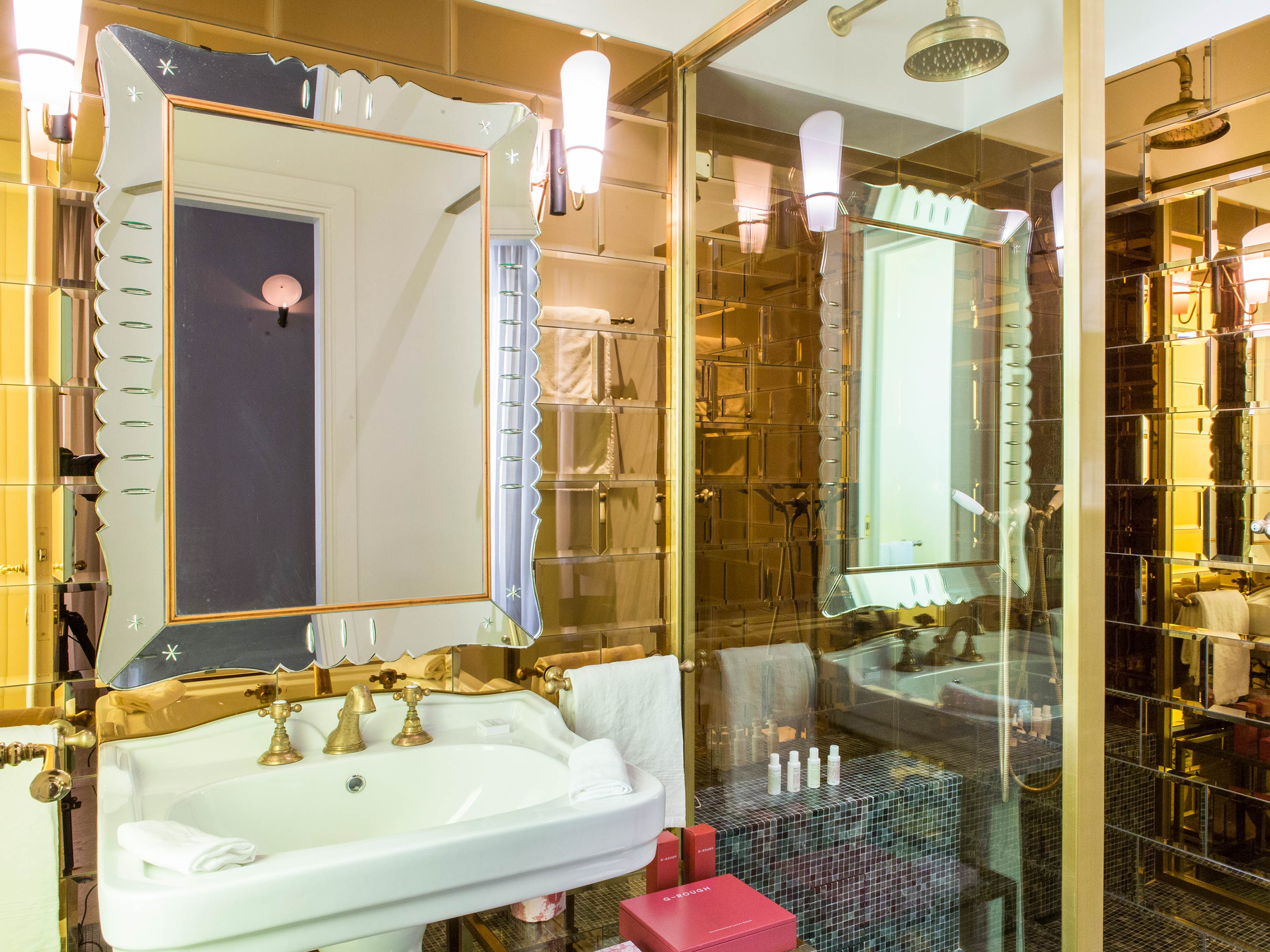 Executive Suite, G-Rough