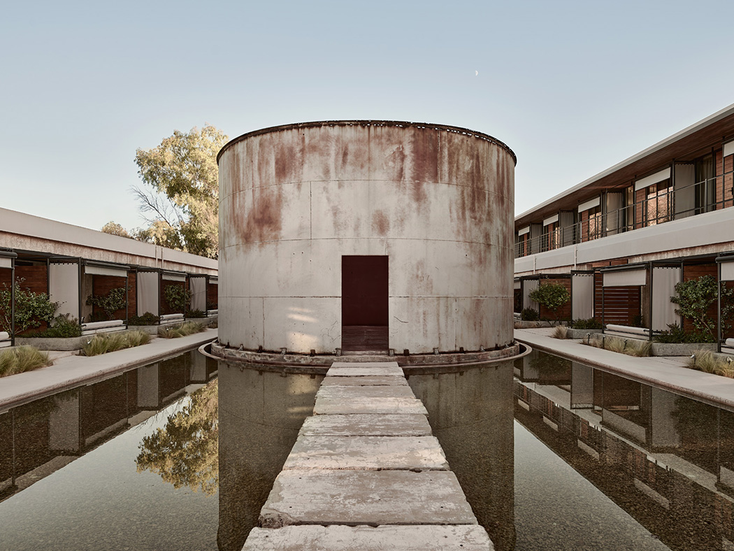 Dexamenes Seaside Hotel Courtyard Wine Tank Suite R V2 05