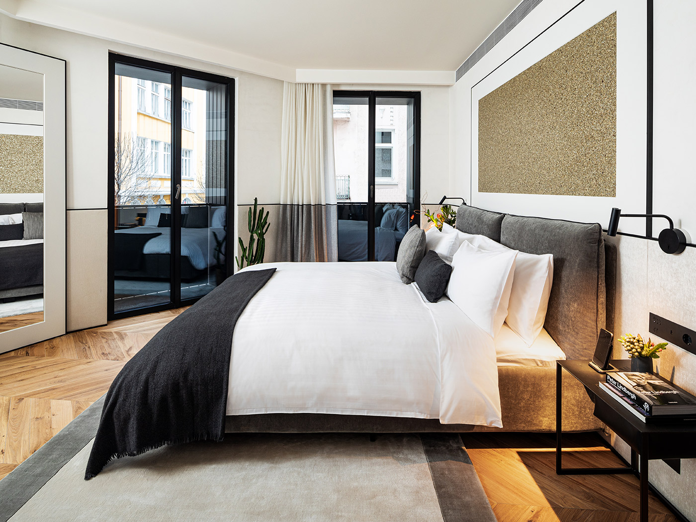 Juno Hotel Sofia Corner King R 03