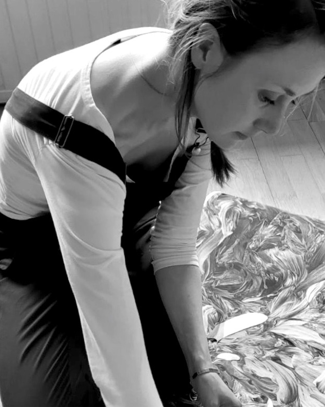 009 The Art Of Being A Woman Sara 1