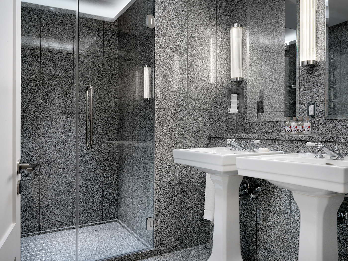 Whitby Superior Room R 04