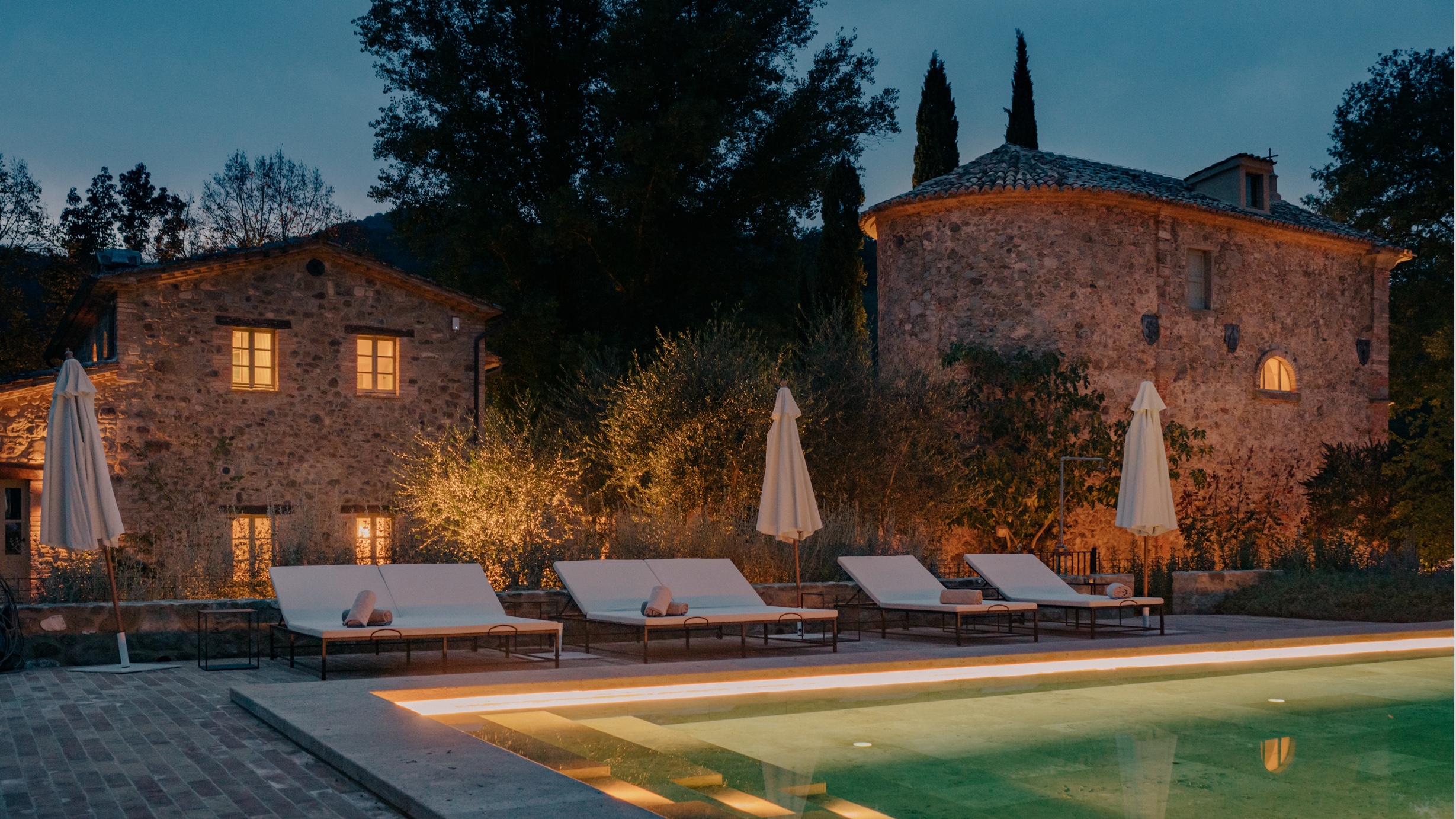 01 Romantic Getaways