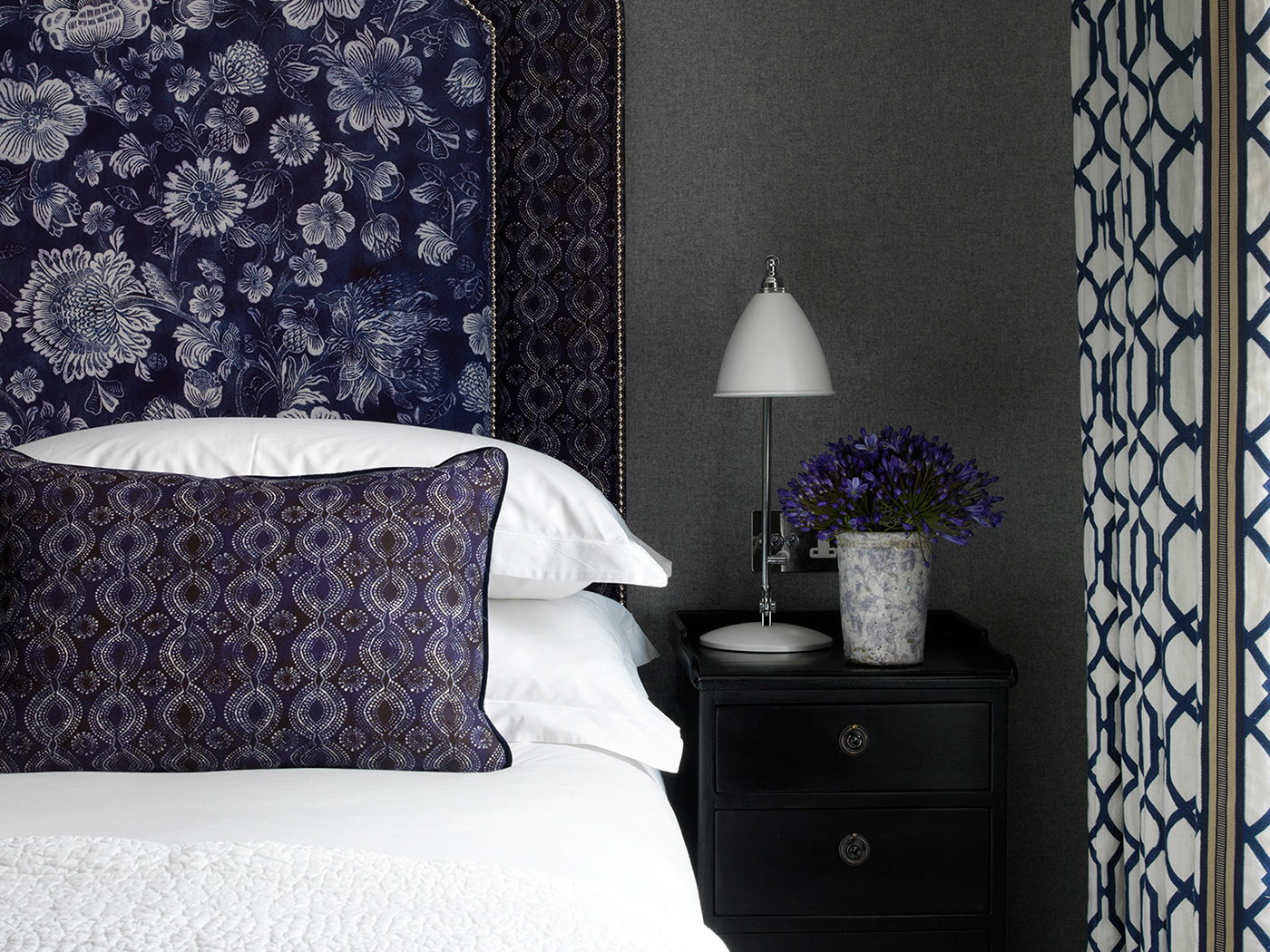 Dorset Square Single Room R 01