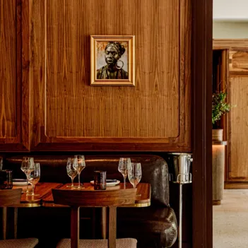 The Flat Iron Hotel Usp 03