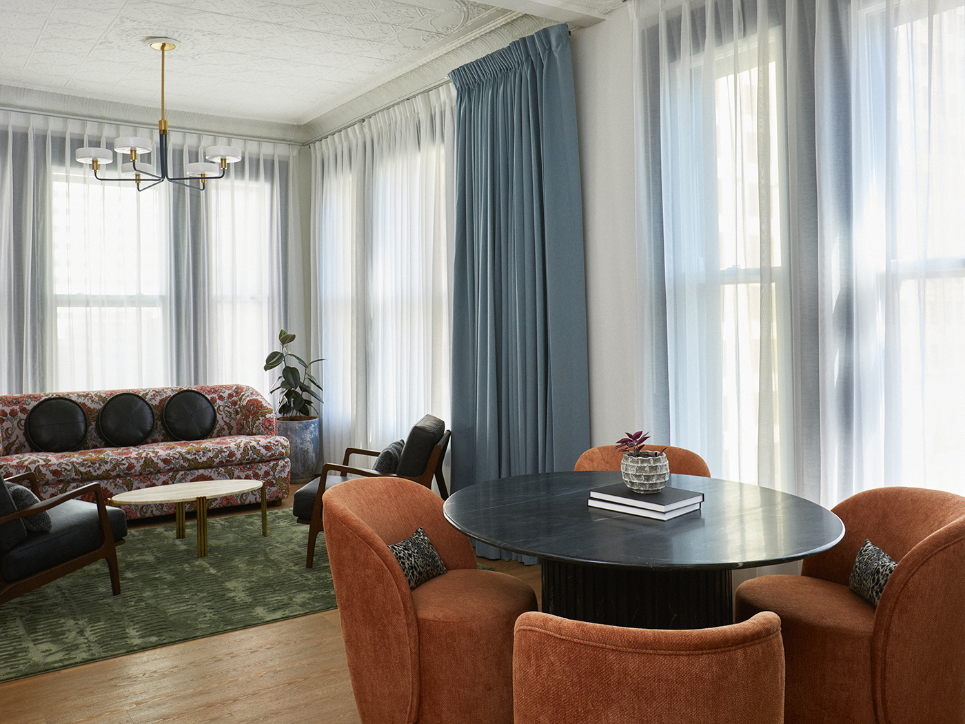 Granger Hotel Gaslamp Loft Corner Suite R 01