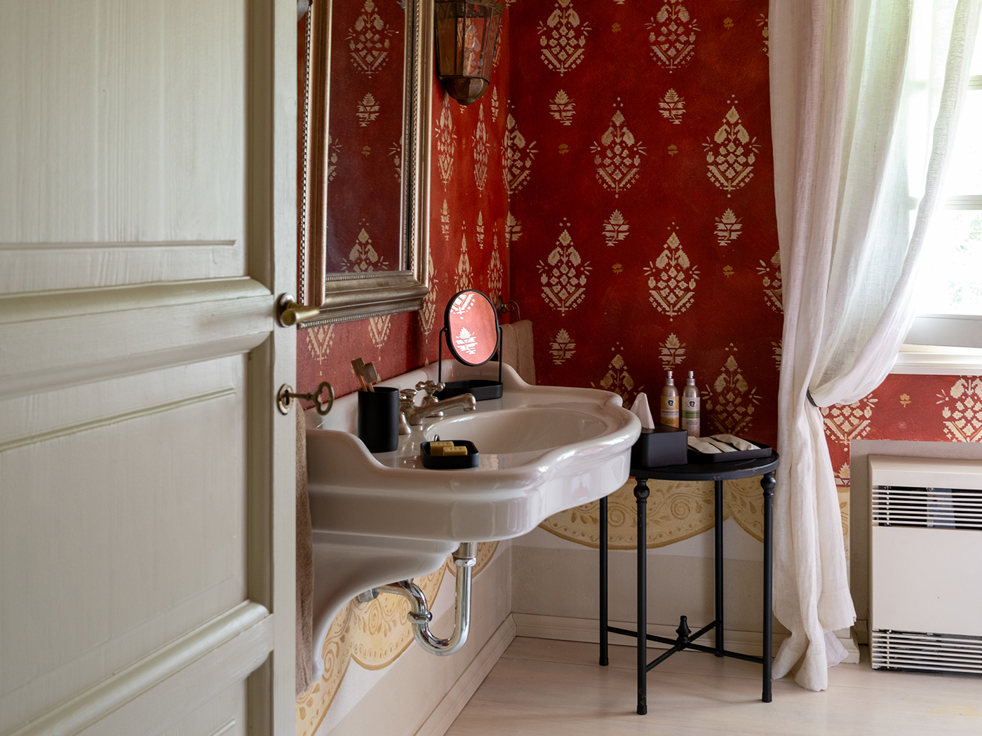 Elizabeth Country House Suite R 07