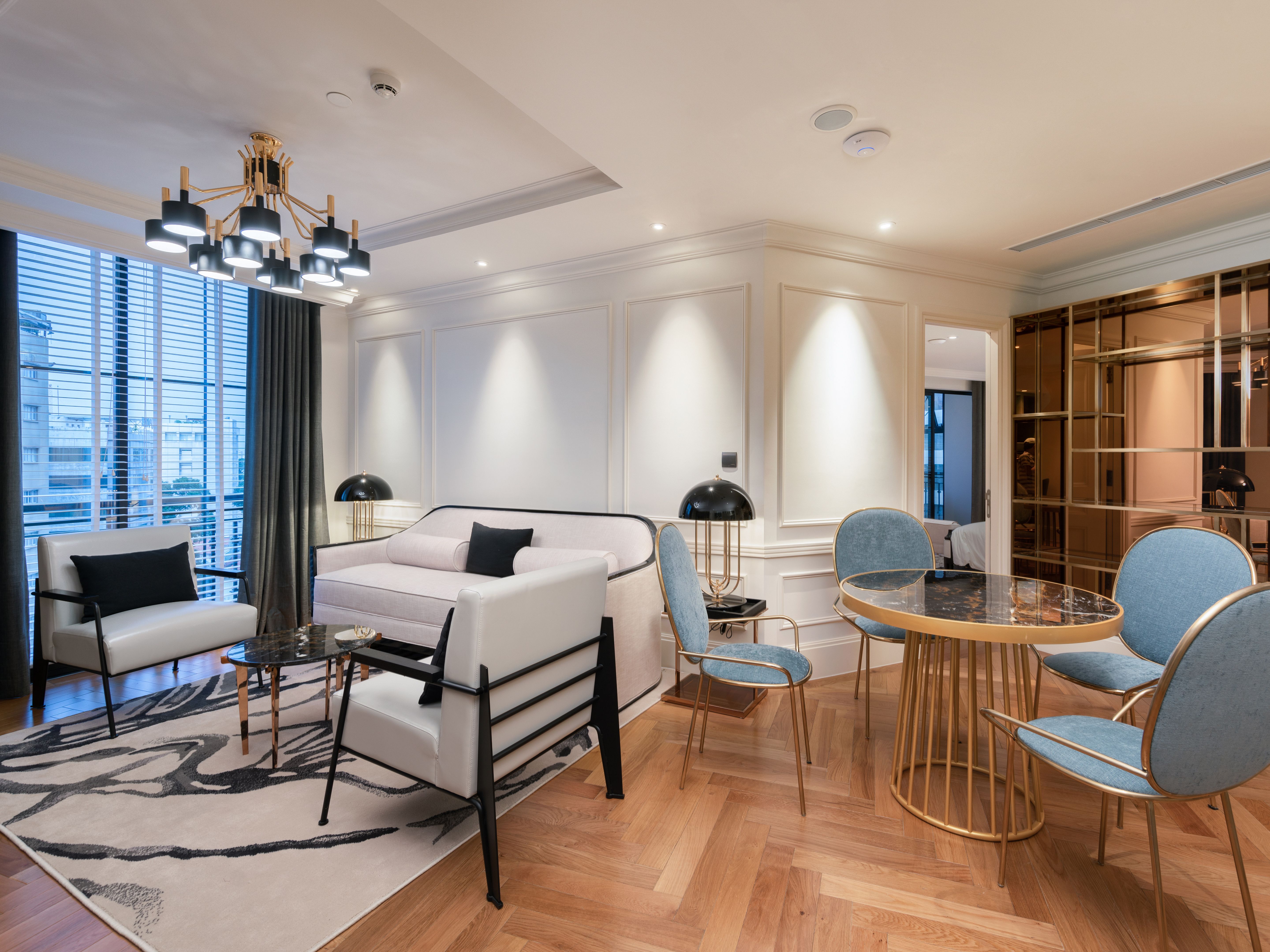 Executive Suite, Bach Suites Saigon