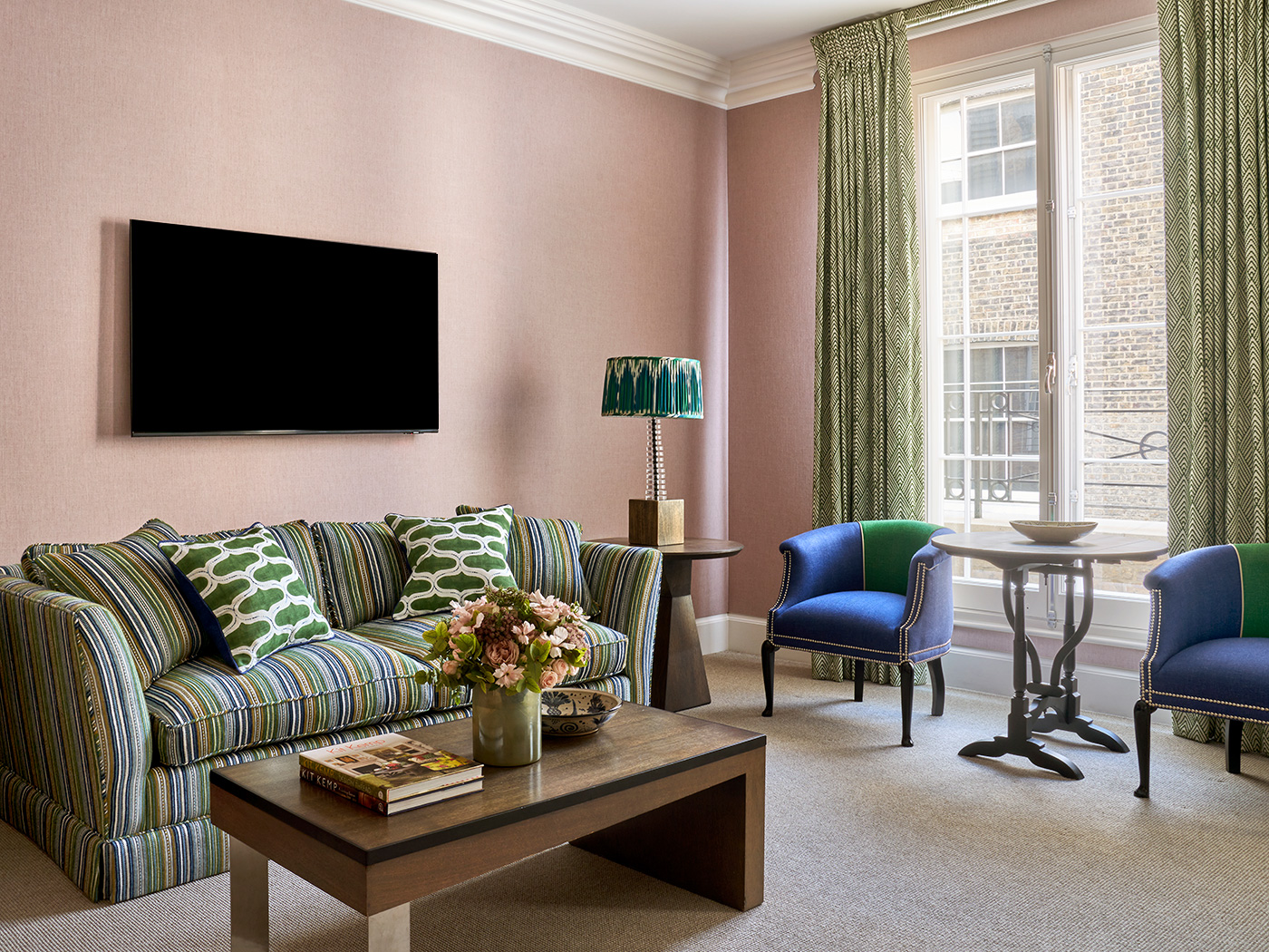 Haymarket Accessible Deluxe Junior Suite R 03