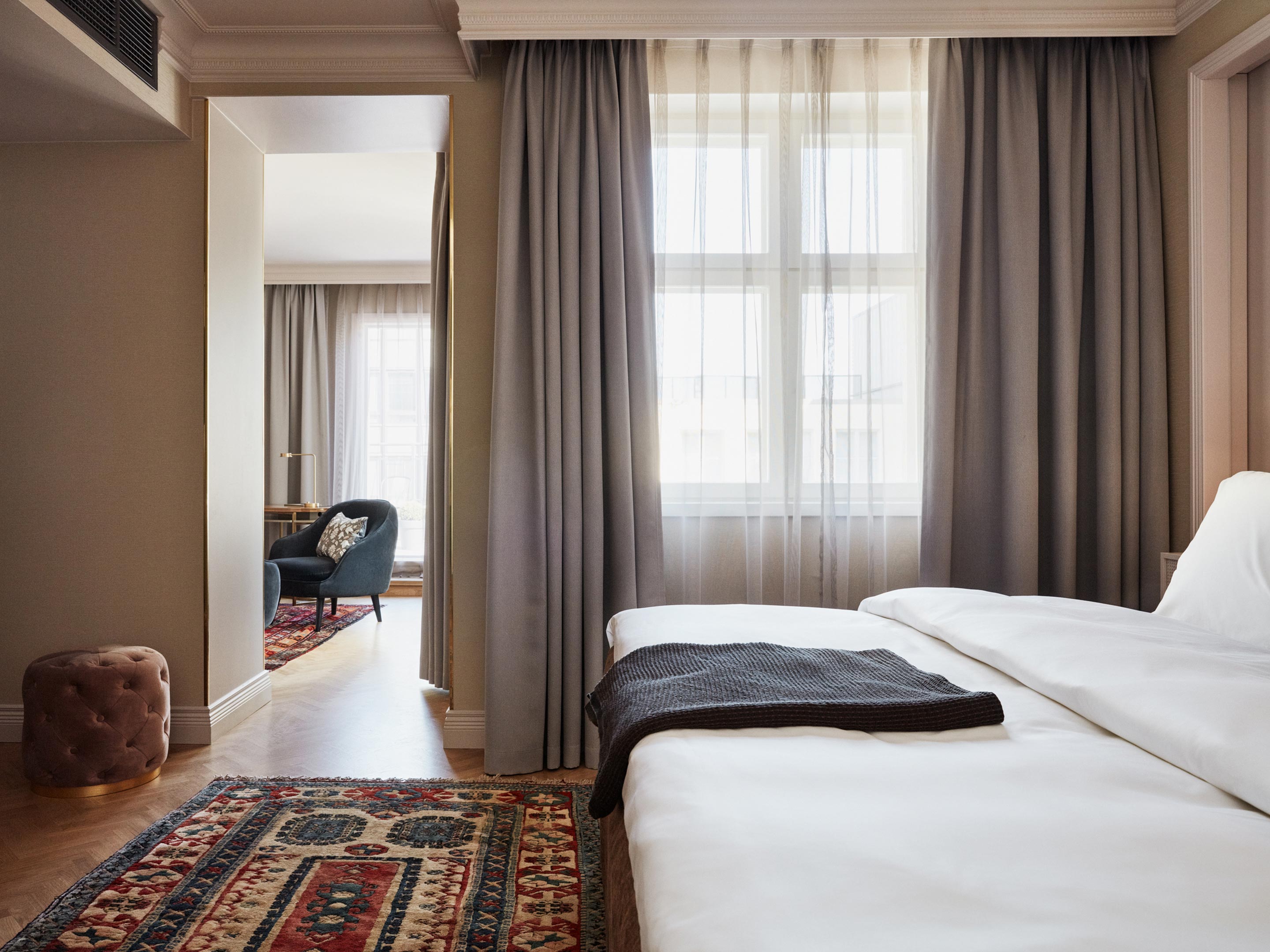 Hotel St George Blanket in Helsinki