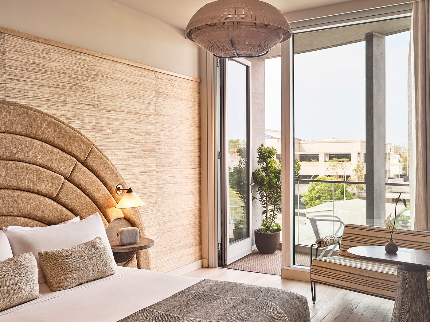 Santa Monica Proper Hotel Deluxe Balcony King R 01