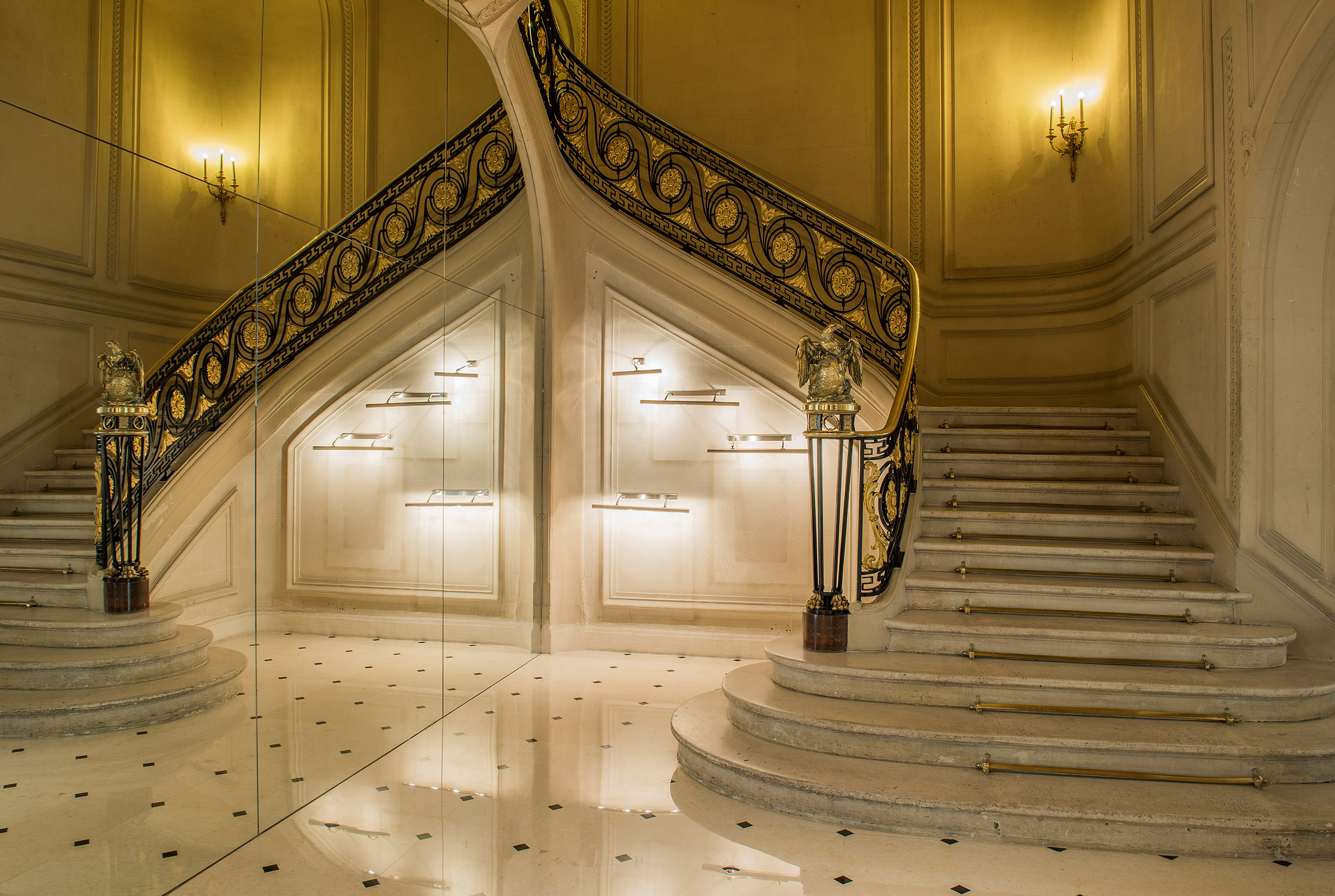 G 04 La Maison Champ Elysees