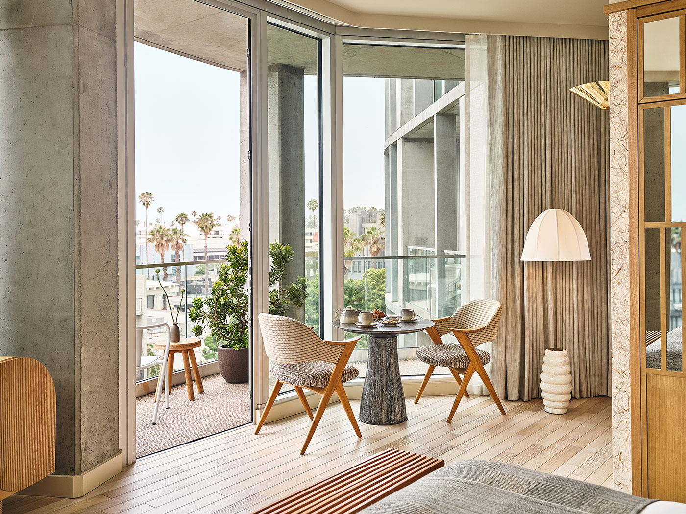 Santa Monica Proper Hotel Deluxe Suite R 02