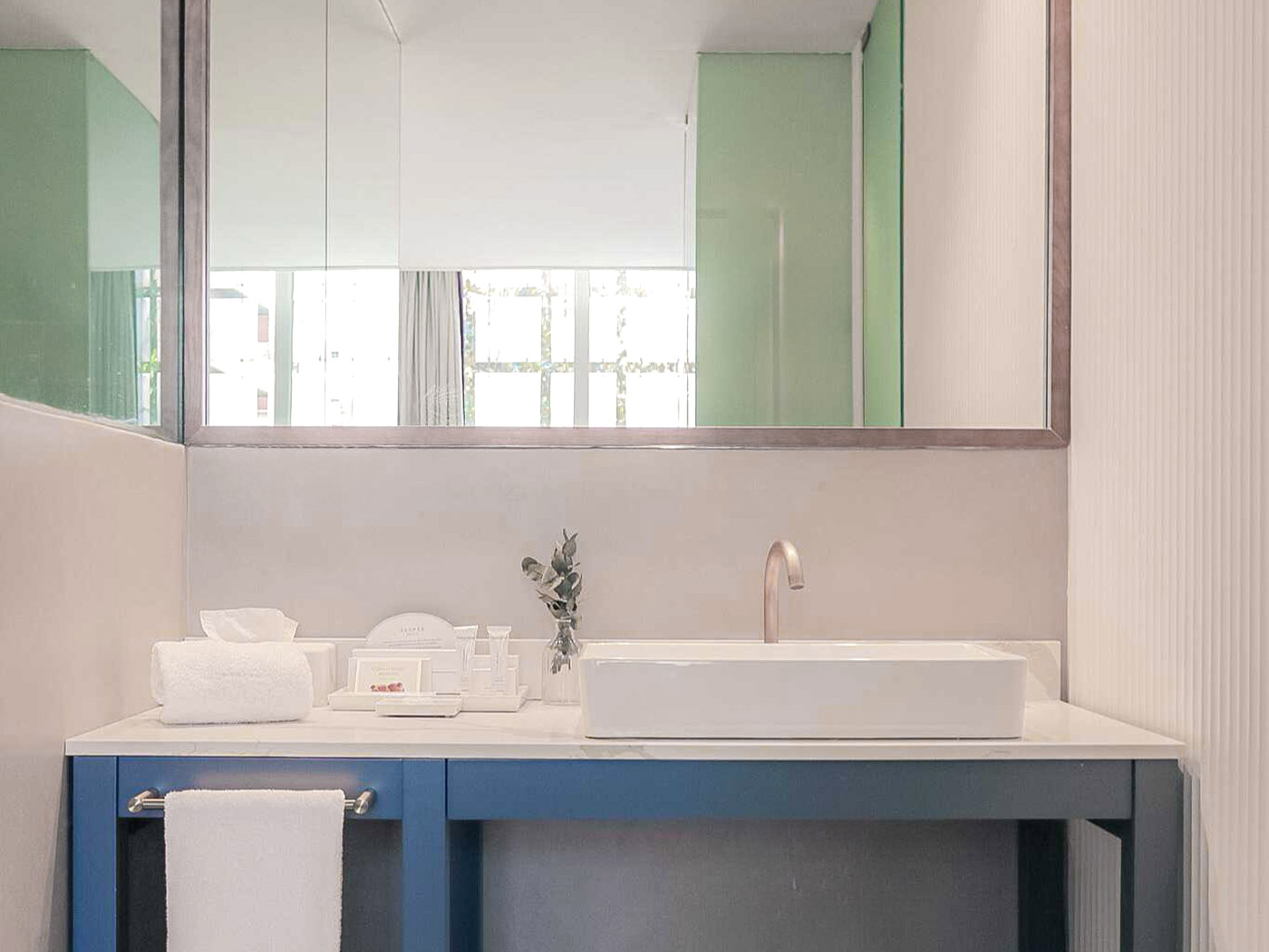 Hospes Palacio De Los Patos Dreamer Triple Room V2 R 04