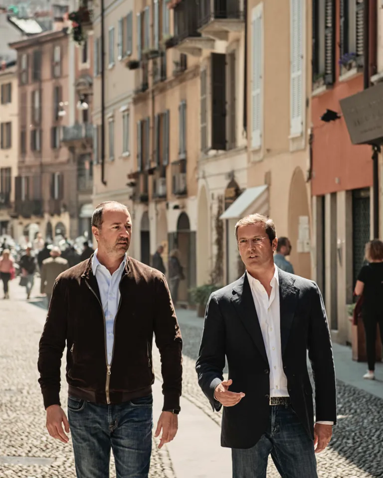 004 Viu Milan Antonio Tommaso Viscardi Walking