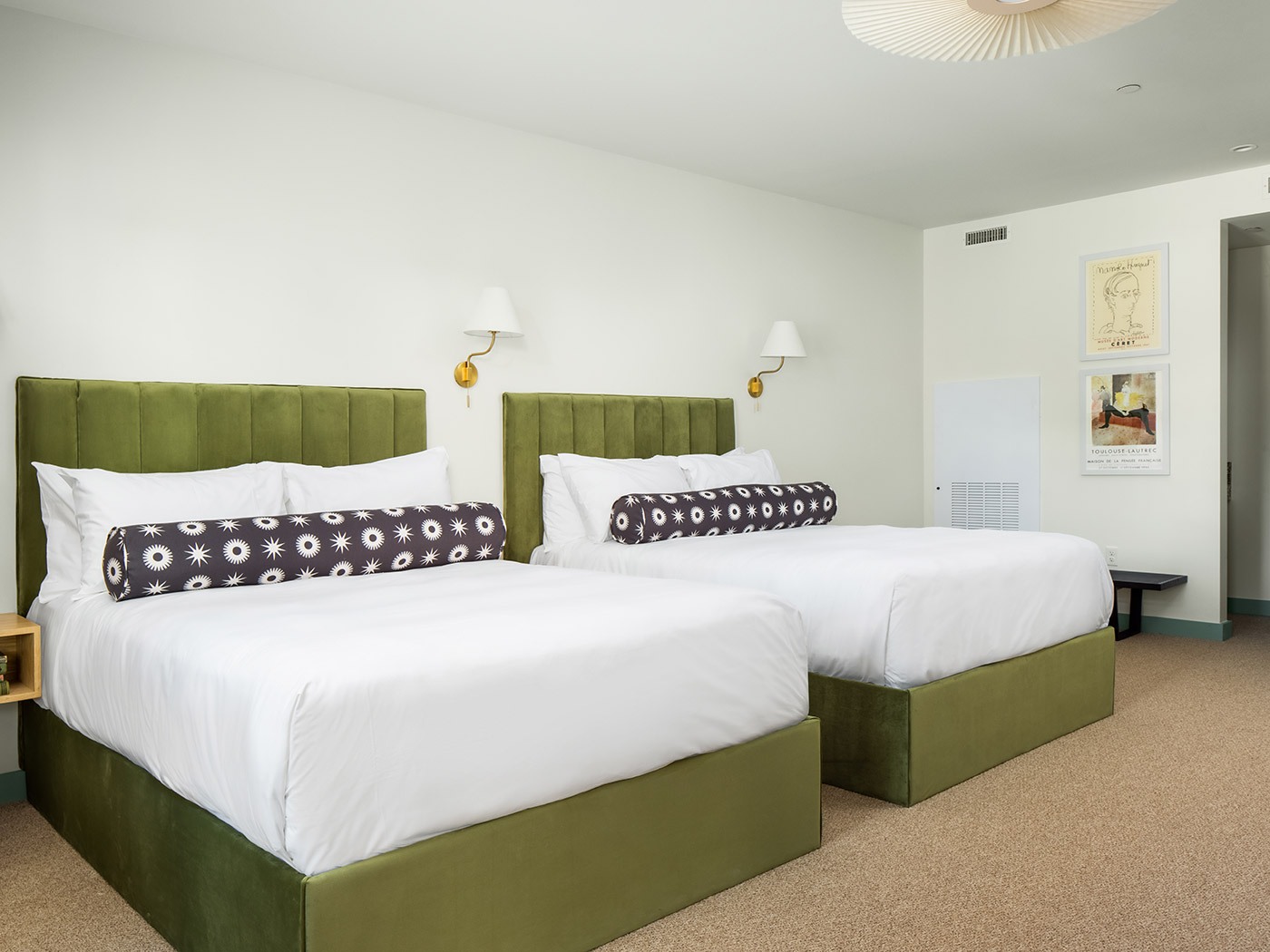 Brandford House Modern Double Queen R 04