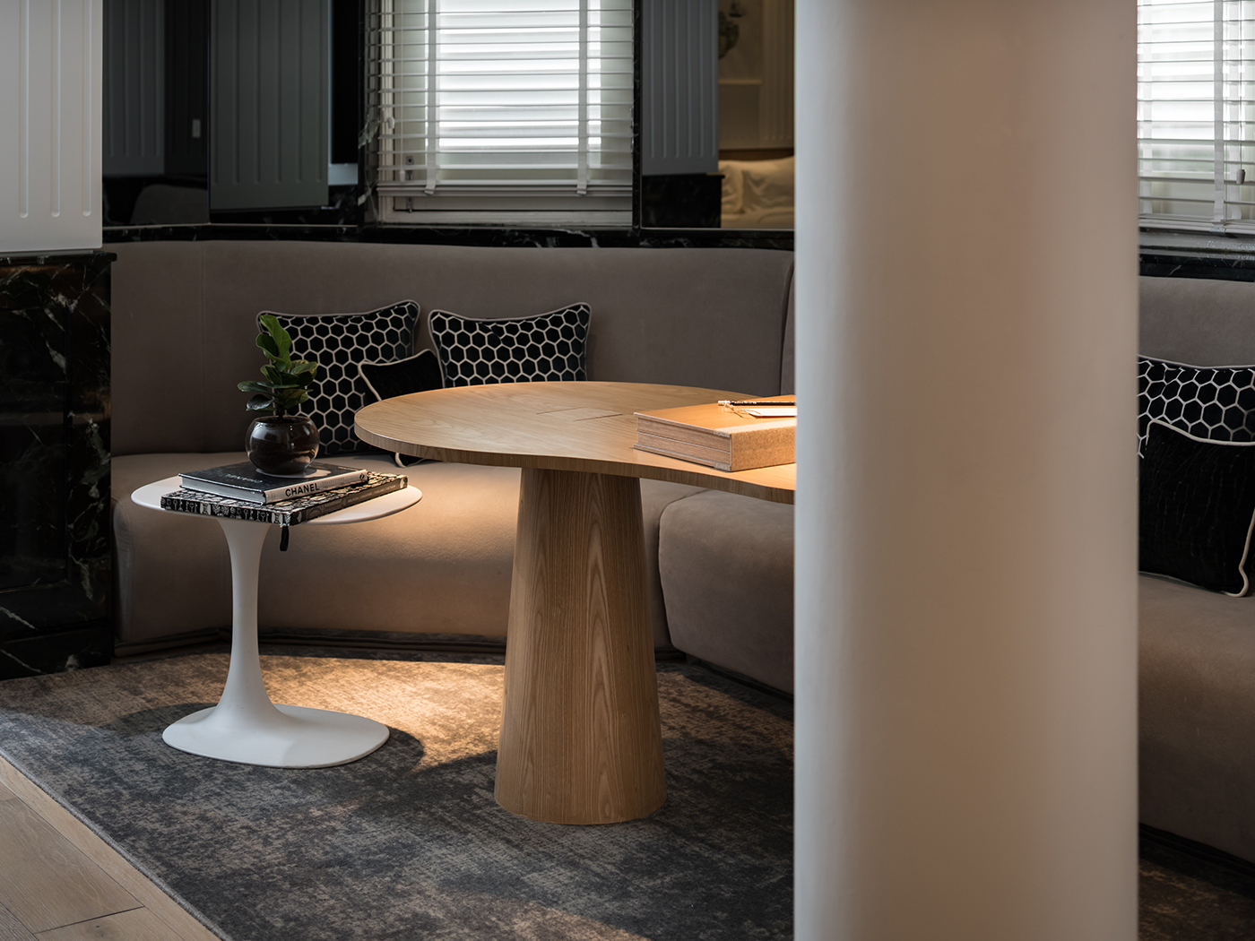 Macalister Mansion Mmarvel Collection R 10