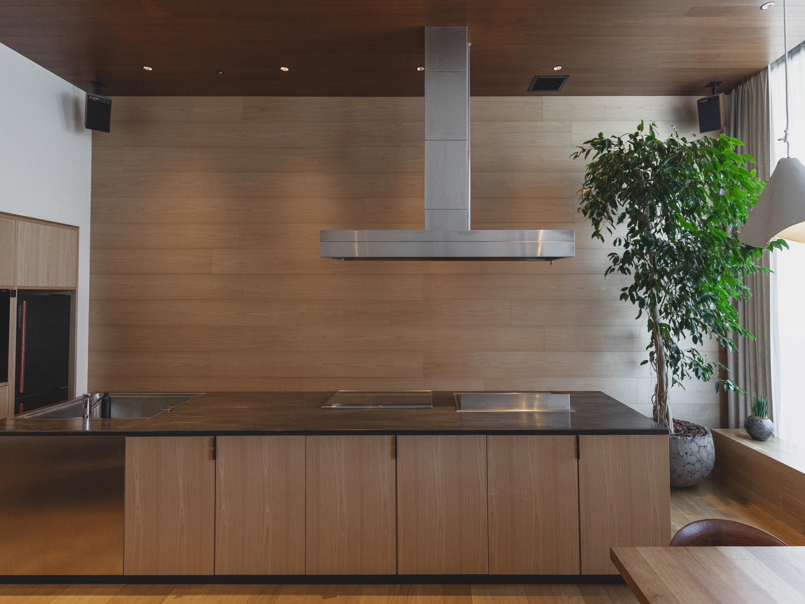 Trunk Hotel Dining Suite R 03