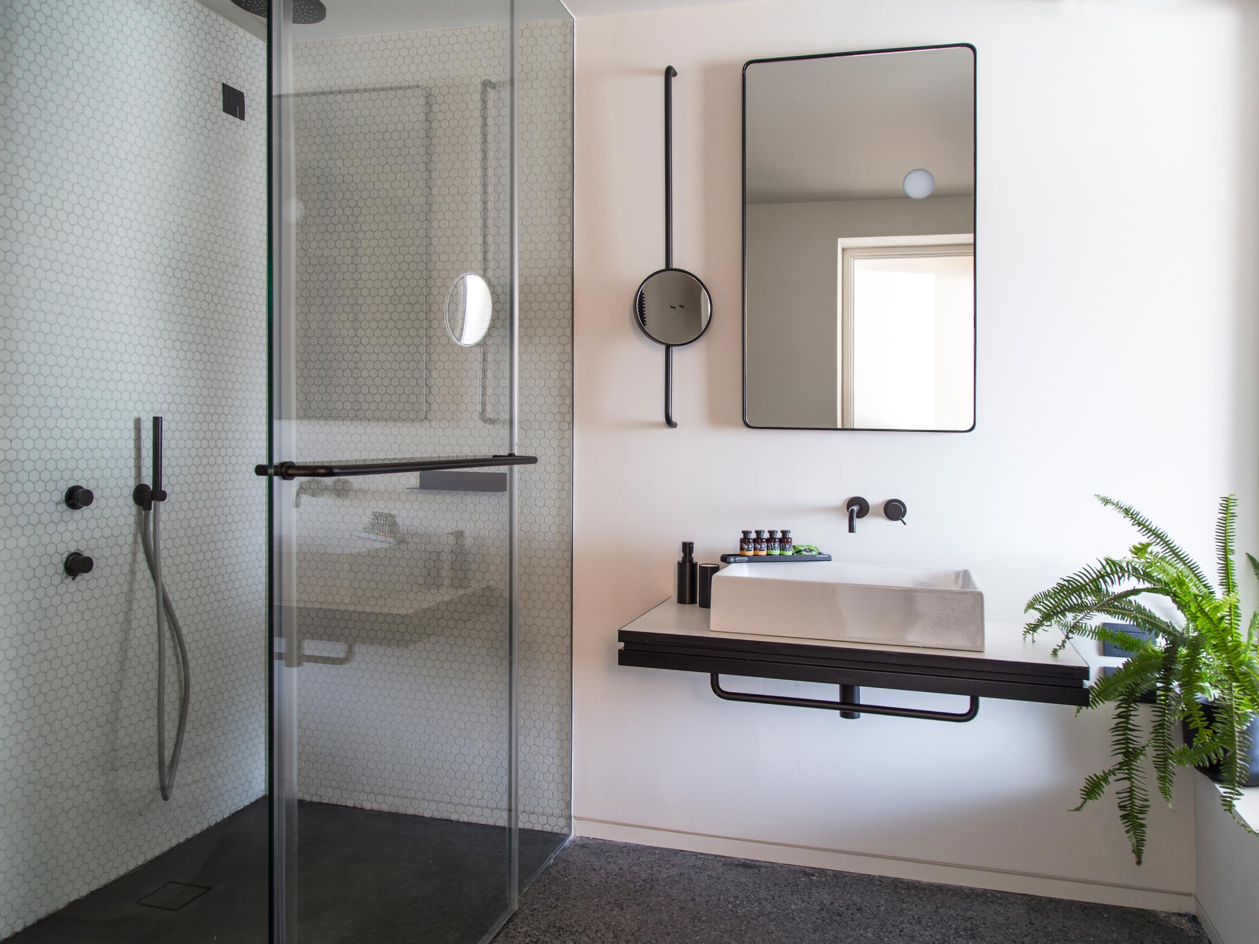 Perianth Hotel Junior Suite R6 in Athens